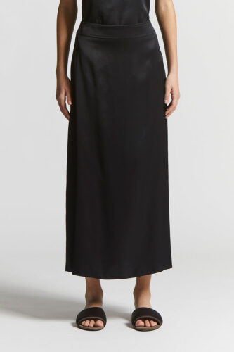 Peserico - Long skirt in viscose satin - Black